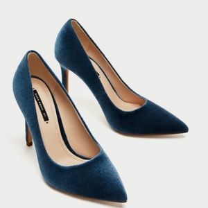 Zara blue velvet high heel court heels